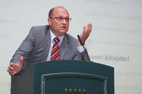 Klaus Schuster Klaus Schuster